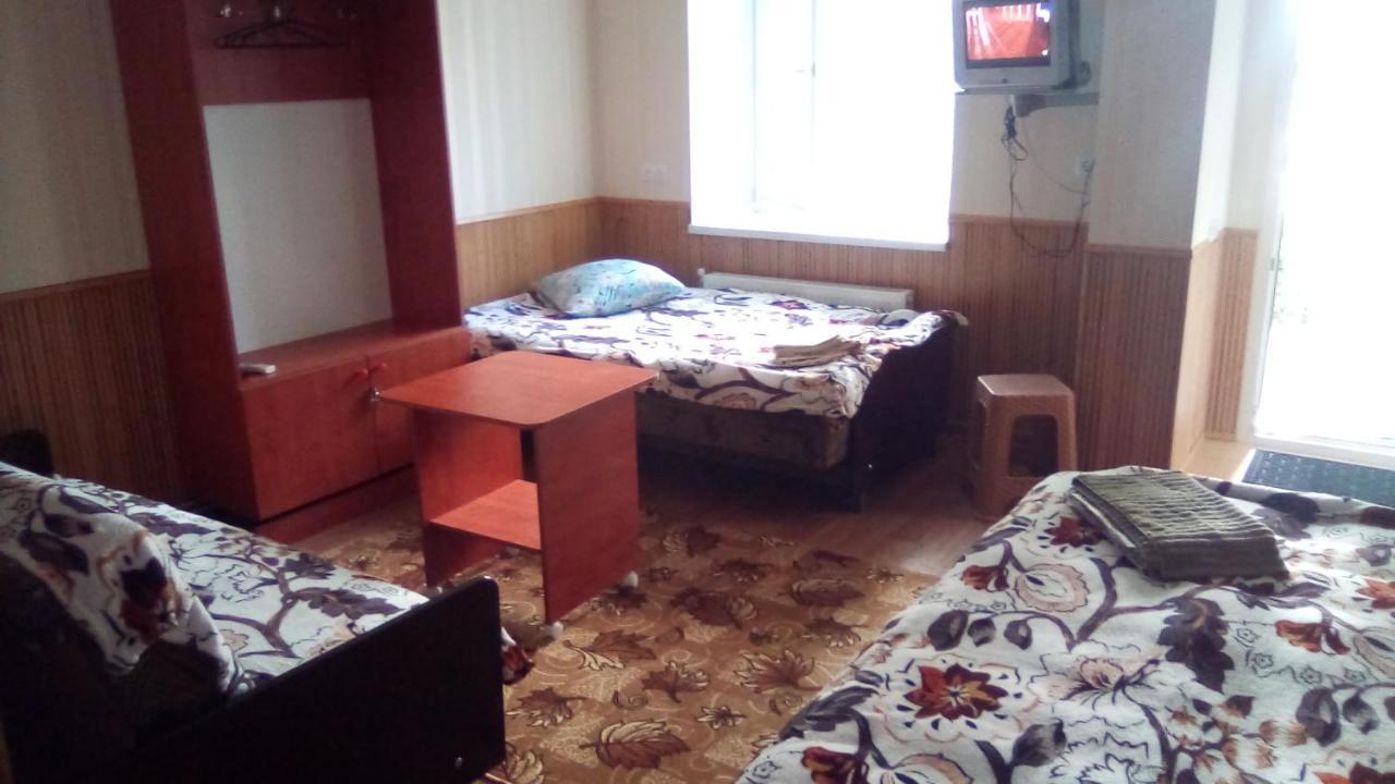 1-Я Слободская, 17А, Угол Проспекта Центрального, 3 Дивана, Wi-Fi, Отдельный Вход. Mykolaiv Eksteriør billede